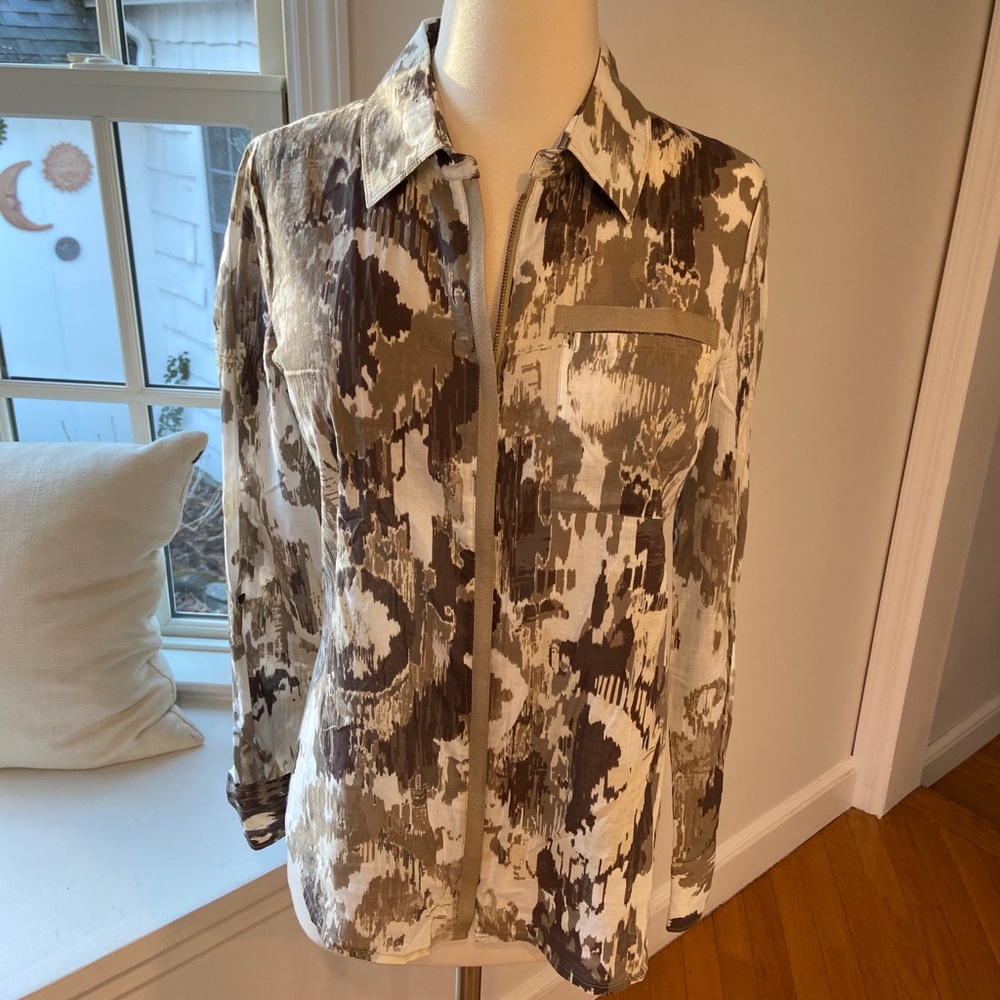 TAHARI Zippered Blouse Size S
